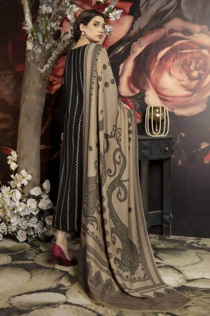 CHARIZMA- Winter 3pc Dhanak Embroidered Suit