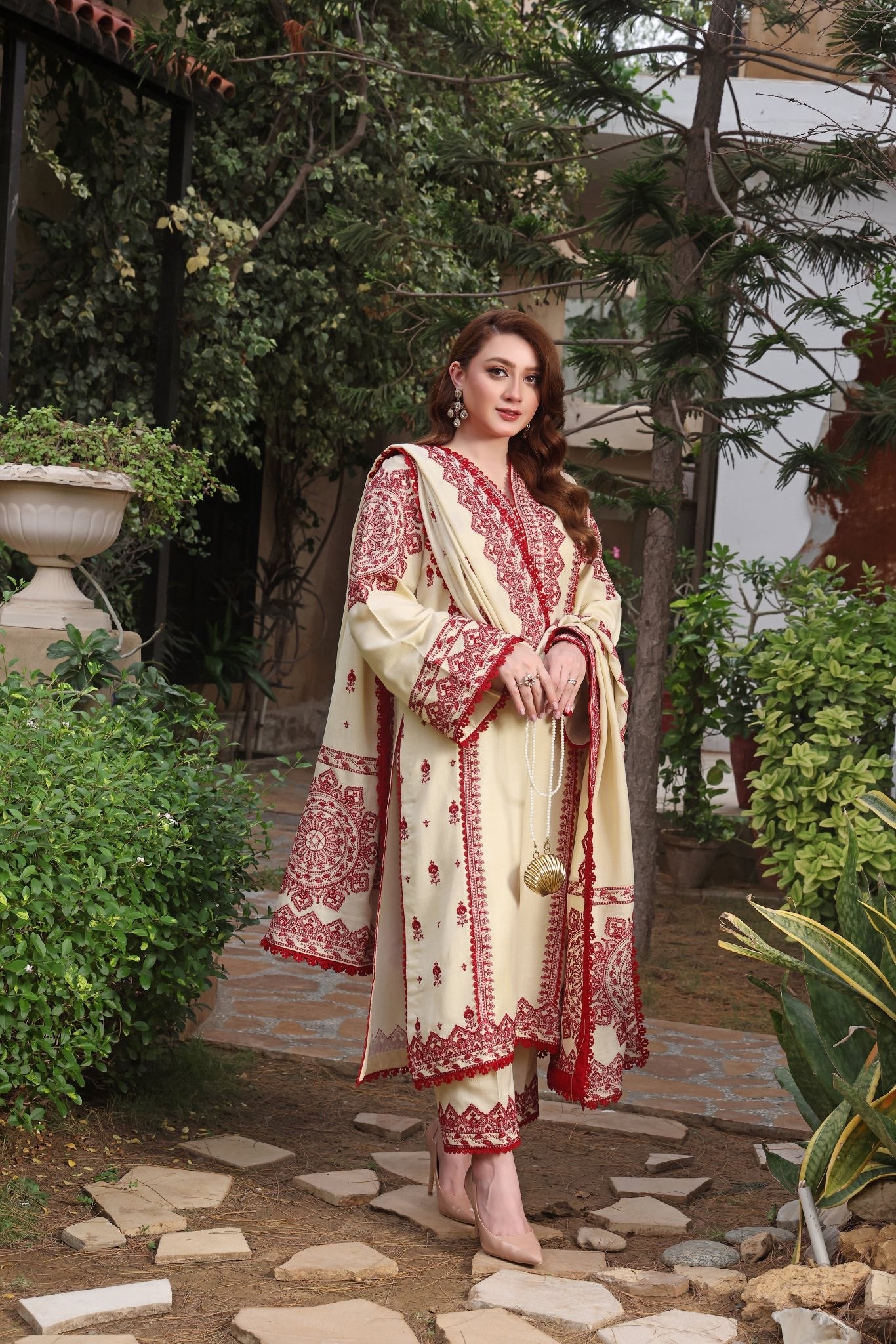 ASIM JOFA-3PC DHANAK EMBROIDERED SHIRT WITH DHANAK EMBROIDERED SHAWL & TROUSER