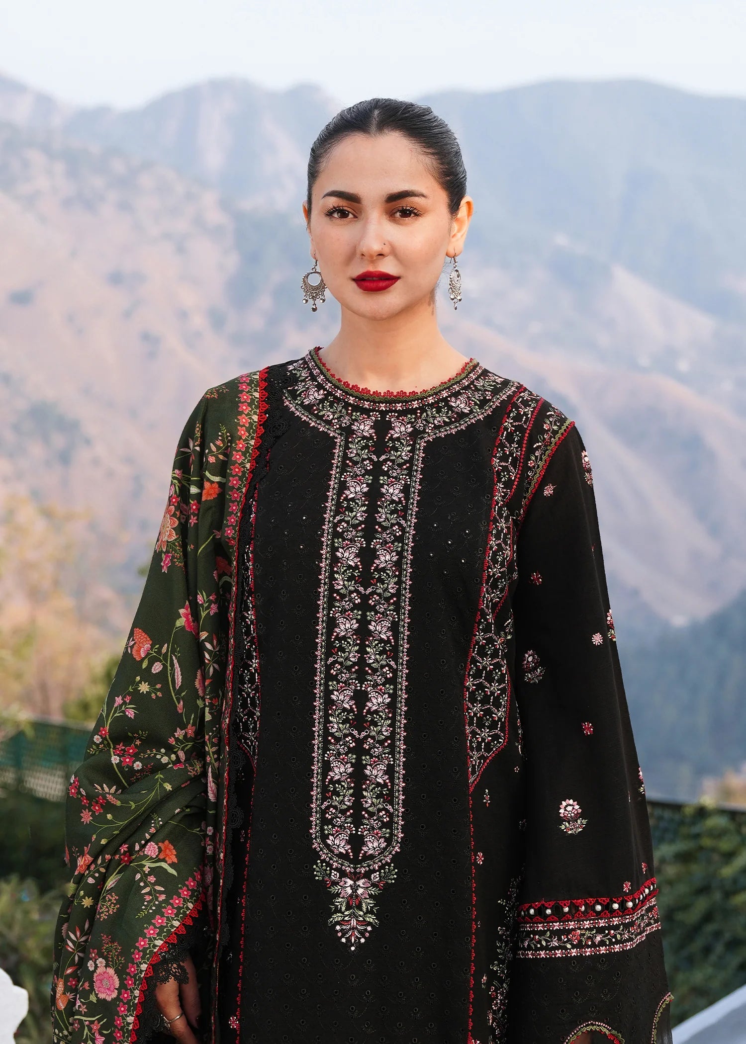 Hussain Rehar Winter Embroidered 3pc Dhanak Suite