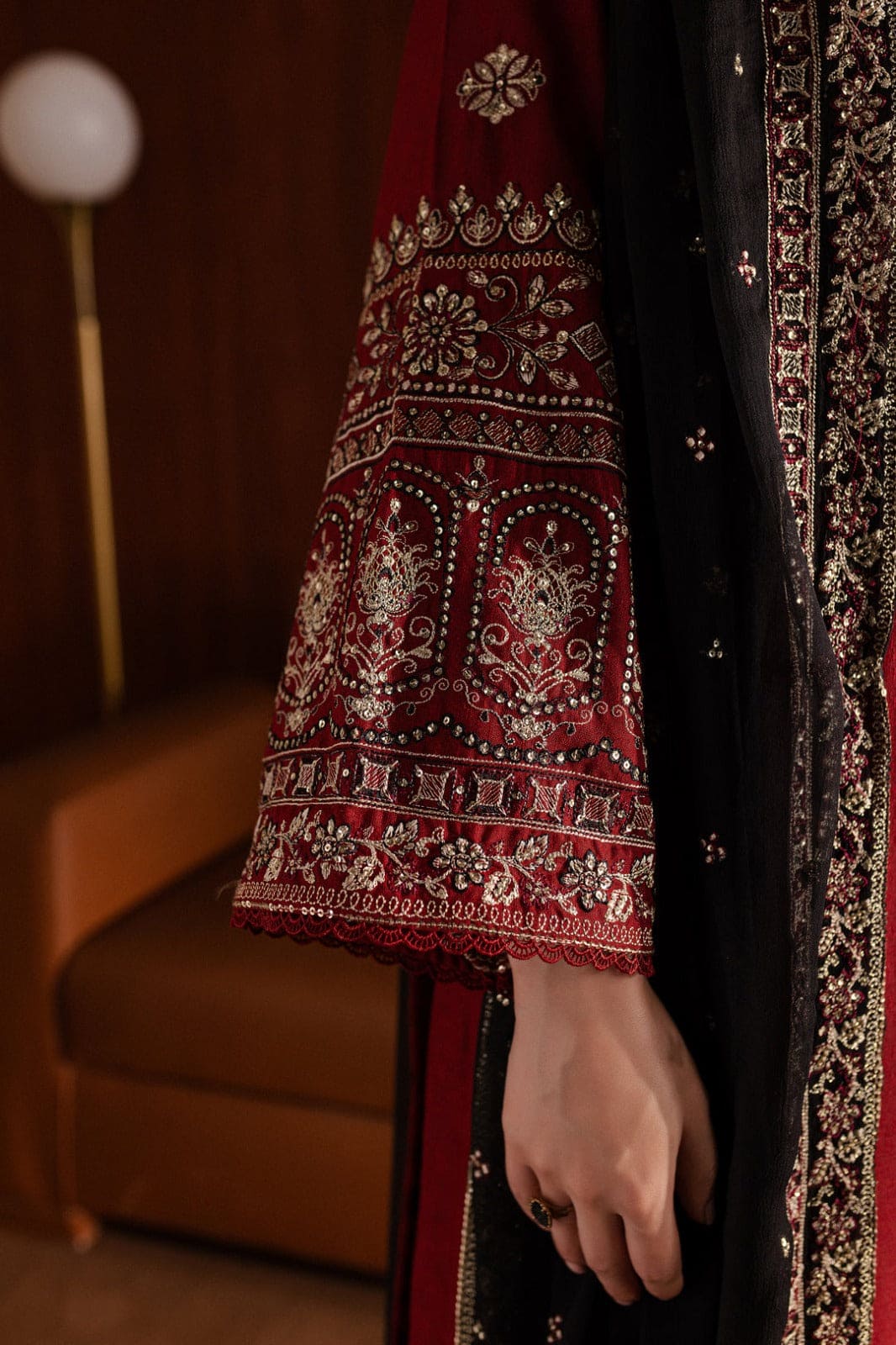 BATIK-3PC DHANAK EMBROIDERED SHIRT WITH CHIFFON EMBROIDERED DUPATTA AND EMB TROUSER