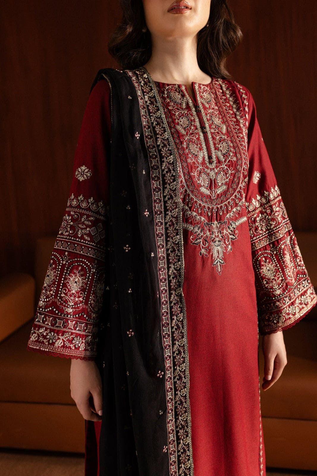 BATIK-3PC DHANAK EMBROIDERED SHIRT WITH CHIFFON EMBROIDERED DUPATTA AND EMB TROUSER