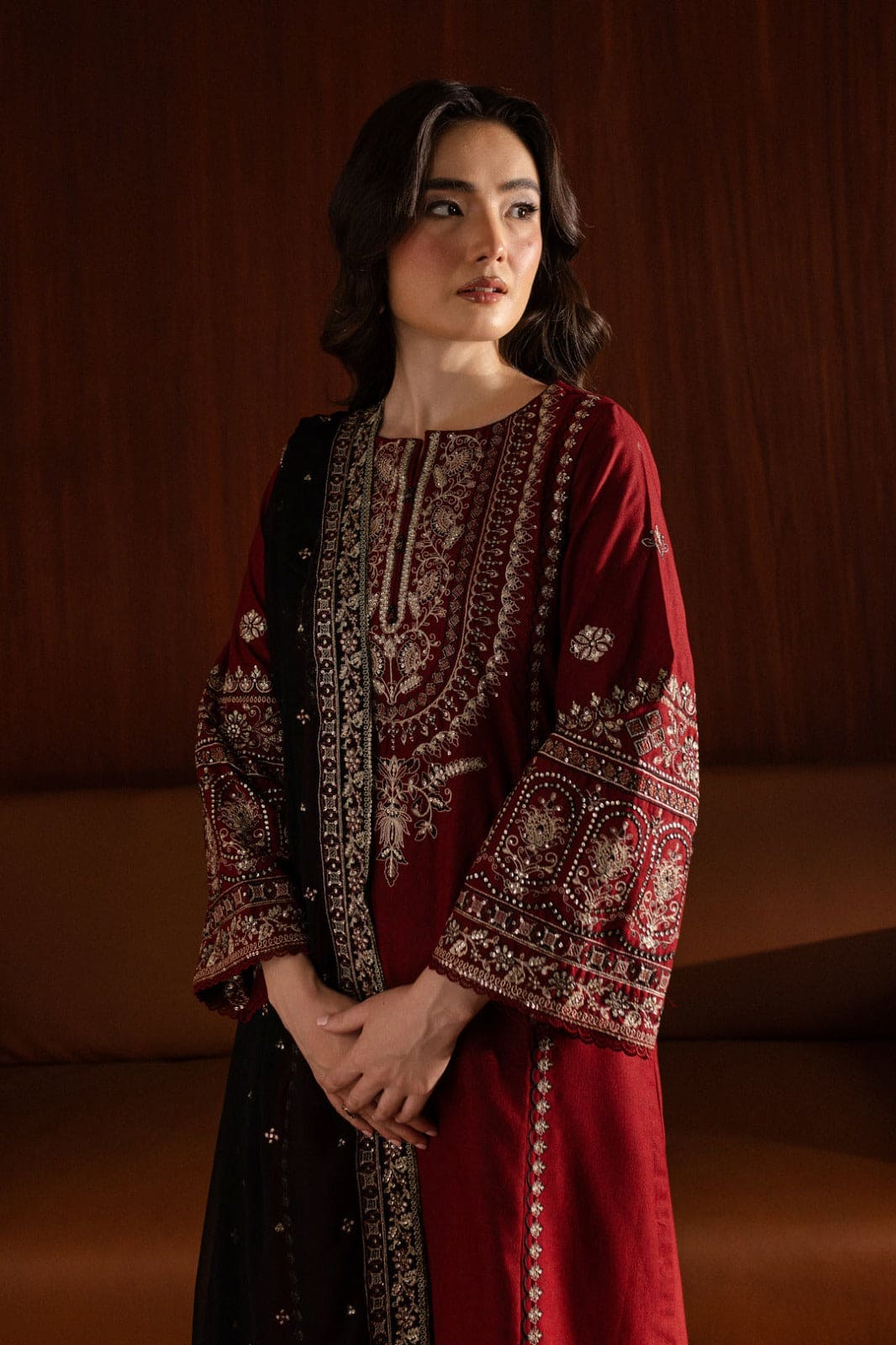 BATIK-3PC DHANAK EMBROIDERED SHIRT WITH CHIFFON EMBROIDERED DUPATTA AND EMB TROUSER