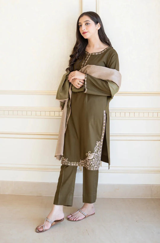 Aisling -3PC Dhanak suit with Embroidered Shawll